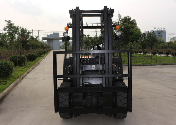 China Full Free Mast CE Approved Industrial Forklift Truck 4.5 Ton With 59KW Engine supplier