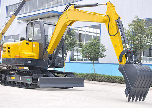 China High Efficiency Excavator Heavy Equipment With 3245mm Digging Radius 45kw supplier